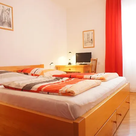 Apartments Segedin Zrnovo Exterior photo