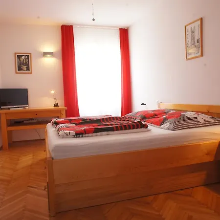 Apartments Segedin Zrnovo Exterior photo